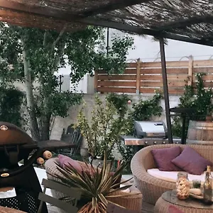 Et Table D Hotes Chez Dom Sainte-Cécile-les-Vignes
