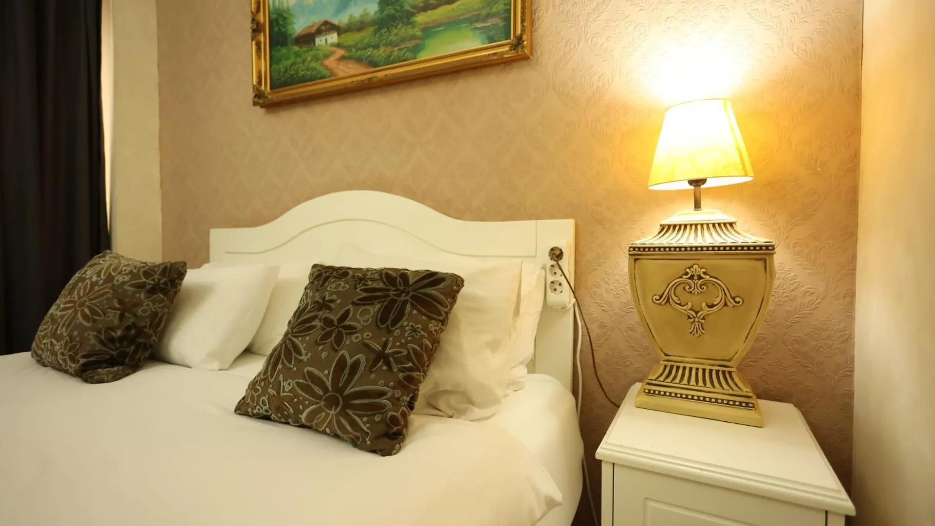 Asmali Hotel Istambul 2*,